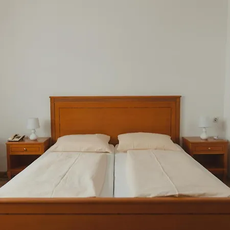 Sommerhotel Karwendel מלון 3*