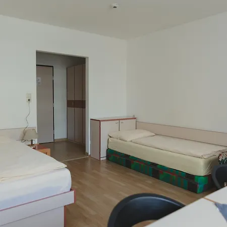 Sommerhotel Karwendel 3* אינסברוק