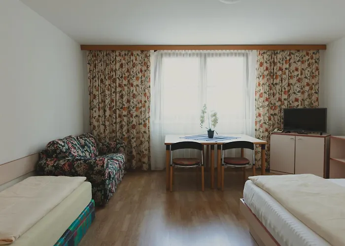 فندق سوميرهوتيل كاروينديل 3*