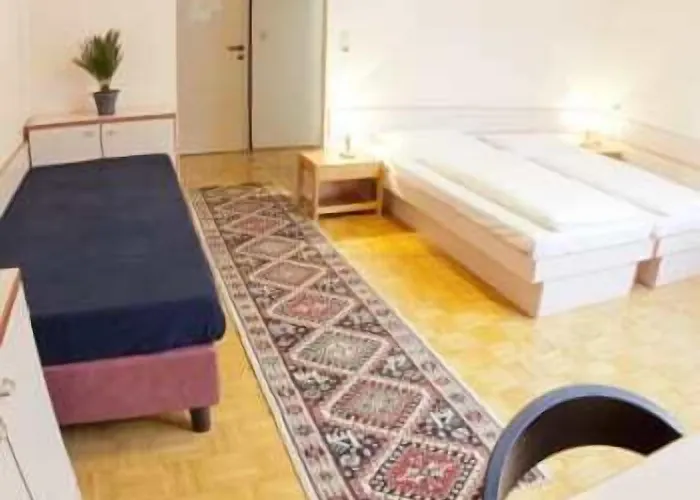 سوميرهوتيل كاروينديل فندق 3*