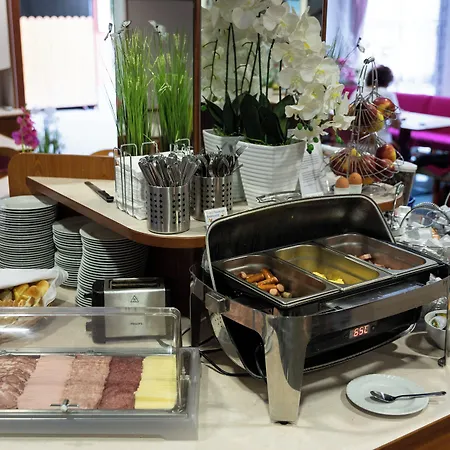 Szálloda Sommerhotel Karwendel