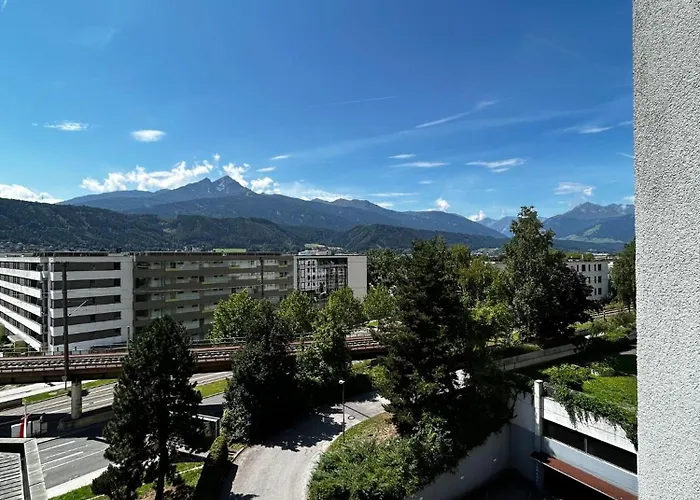 سوميرهوتيل كاروينديل