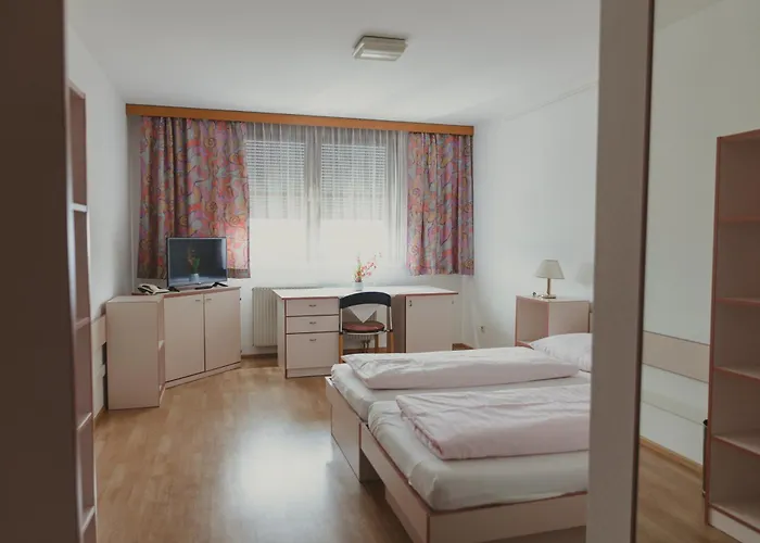 فندق سوميرهوتيل كاروينديل